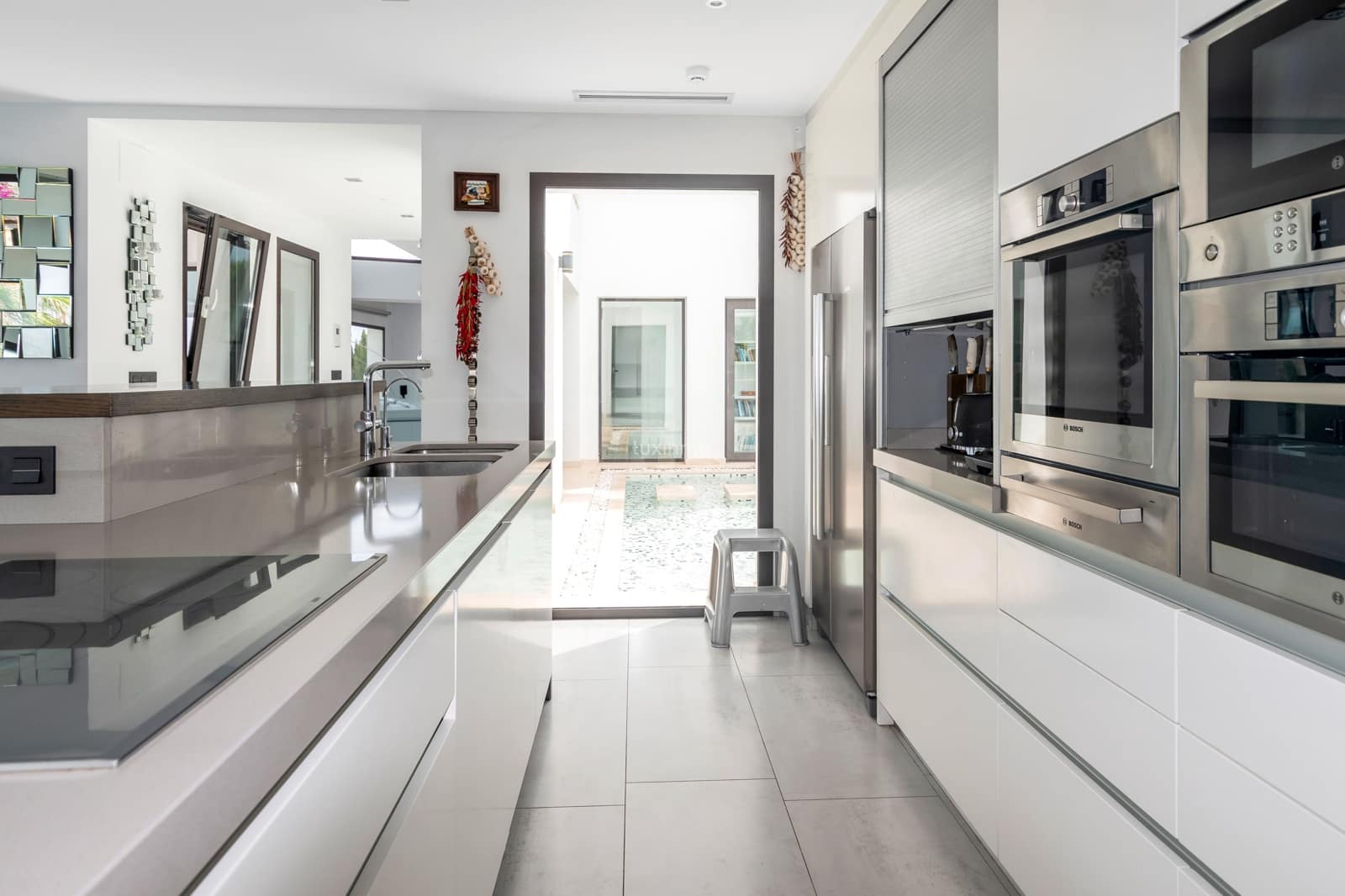 5 soveværelse Villa til salg i Javea / Xabia med swimmingpool garage - € 2.350.000 (Ref: 9035778)