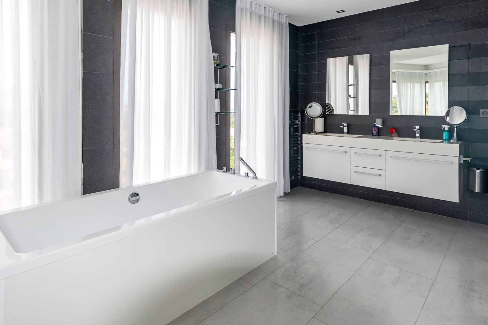 5 soveværelse Villa til salg i Javea / Xabia med swimmingpool garage - € 2.350.000 (Ref: 9035778)