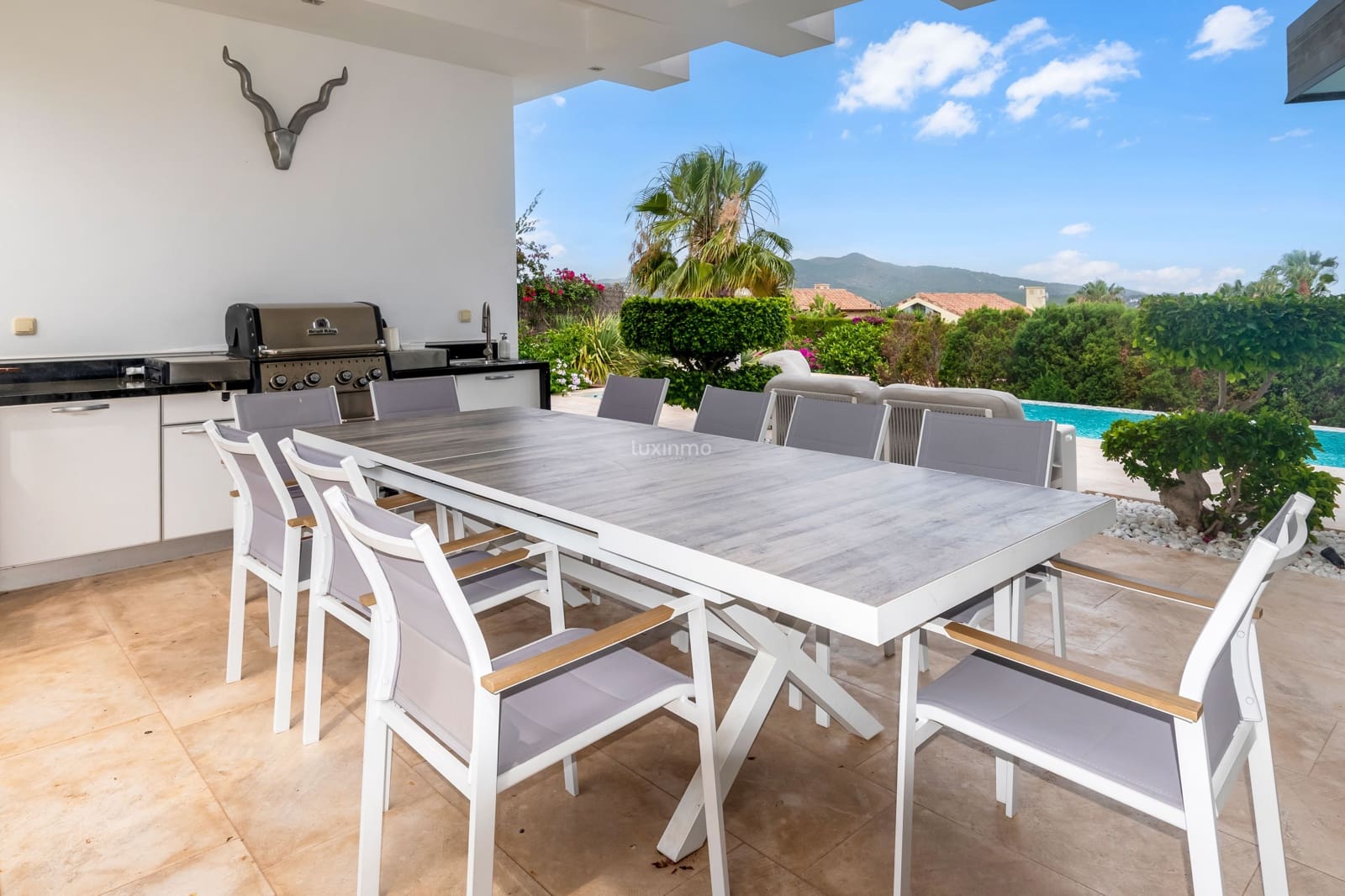 5 soveværelse Villa til salg i Javea / Xabia med swimmingpool garage - € 2.350.000 (Ref: 9035778)