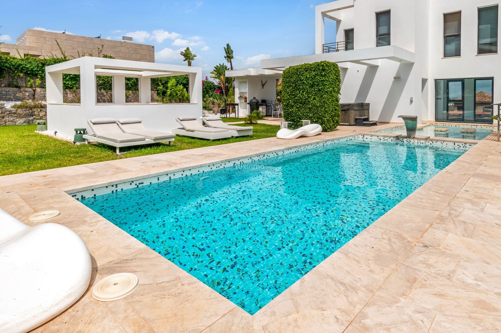 5 soveværelse Villa til salg i Javea / Xabia med swimmingpool garage - € 2.350.000 (Ref: 9035778)