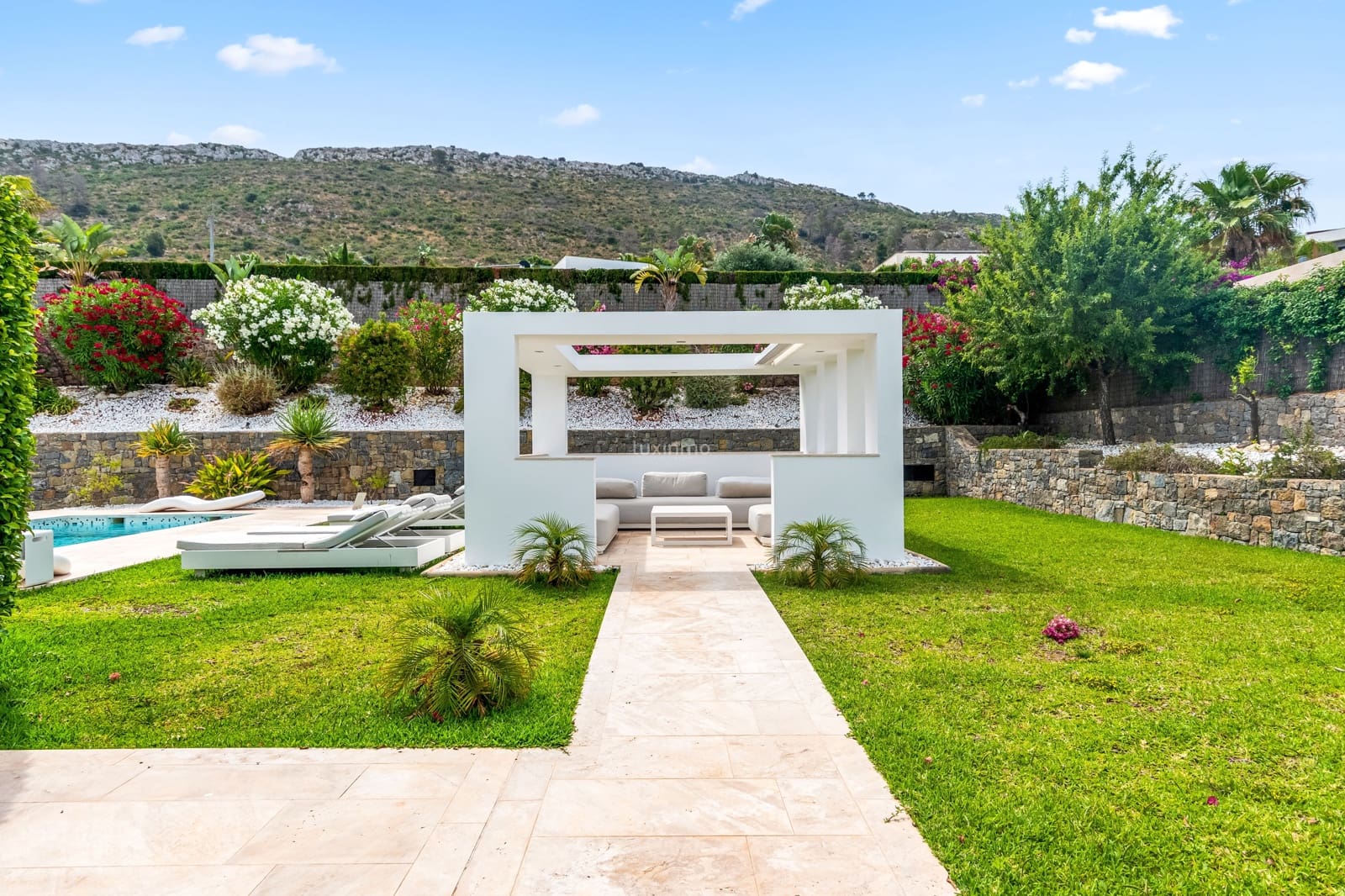 5 soveværelse Villa til salg i Javea / Xabia med swimmingpool garage - € 2.350.000 (Ref: 9035778)