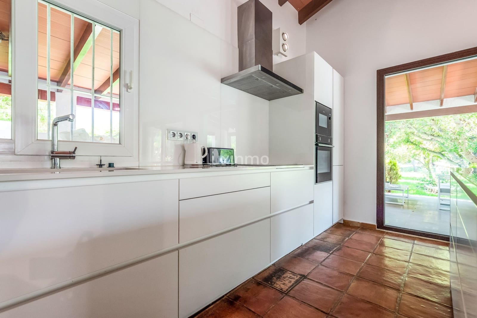 Villa/Maison de 4 chambres à louer à Benidorm avec piscine garage - 3 950 € (Ref: 9040351)