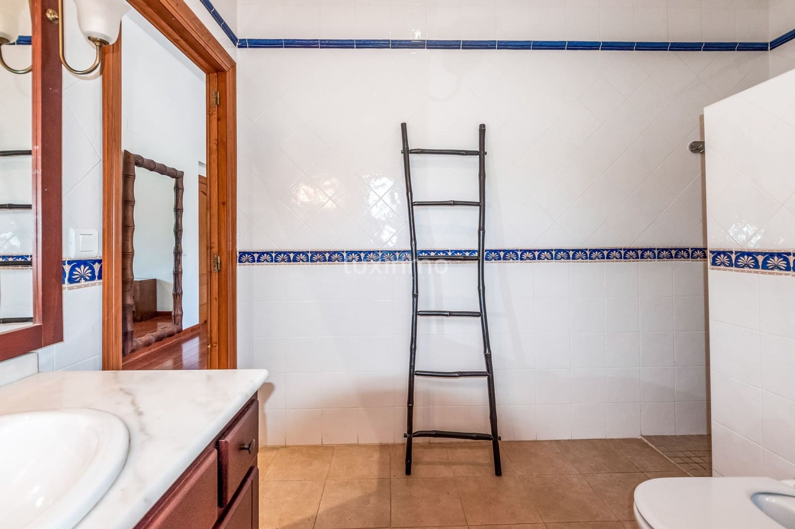 Villa/Maison de 4 chambres à louer à Benidorm avec piscine garage - 3 950 € (Ref: 9040351)