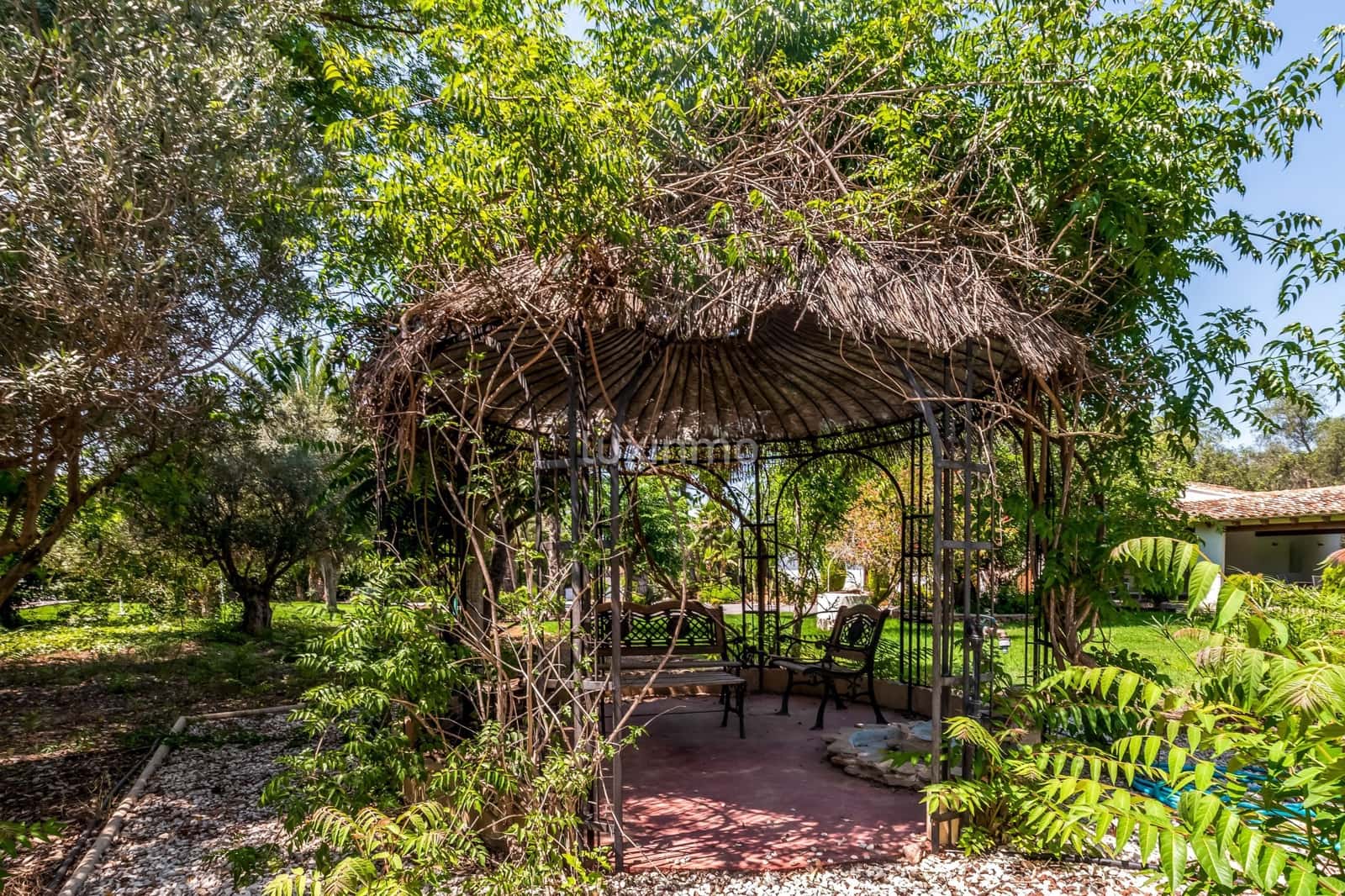 Villa/Maison de 4 chambres à louer à Benidorm avec piscine garage - 3 950 € (Ref: 9040351)