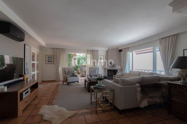 5 sovrum Villa att hyra i Altea med pool garage - 4 000 € (Ref: 9046401)