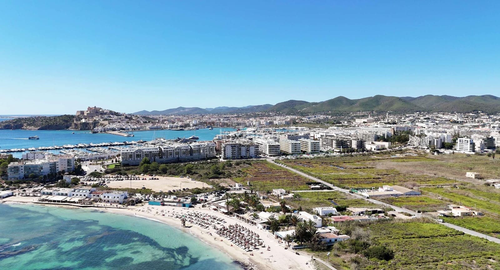 Appartement de 4 chambres à louer à Ibiza ville avec piscine garage - 16 000 € (Ref: 9057028)