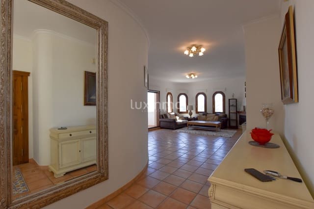 Chalet de 4 habitaciones en Altea en alquiler con piscina garaje - 4.500 € (Ref: 9058263)