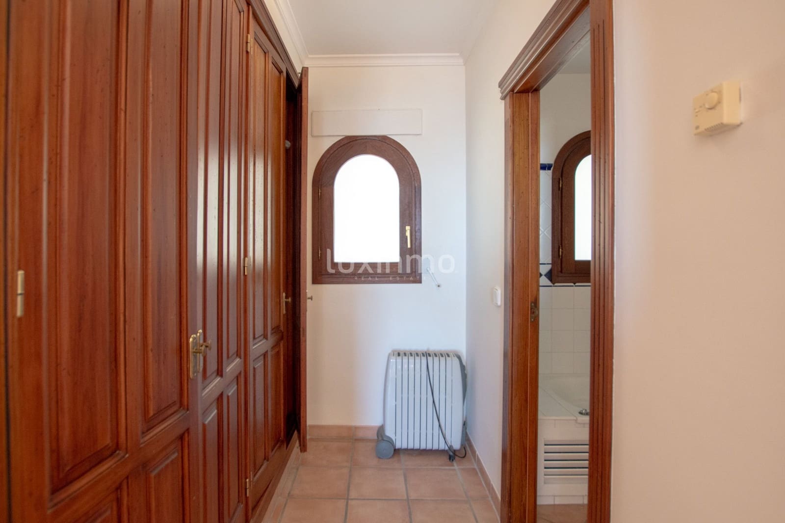 Chalet de 4 habitaciones en Altea en alquiler con piscina garaje - 4.500 € (Ref: 9058263)