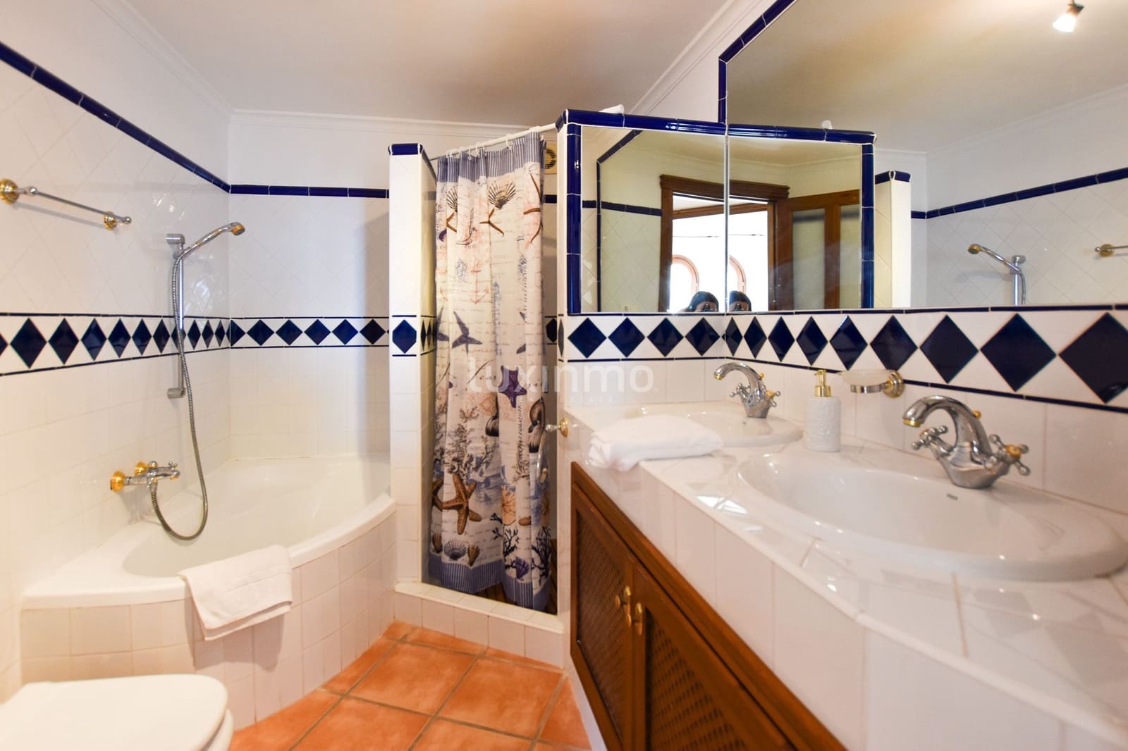 Chalet de 4 habitaciones en Altea en alquiler con piscina garaje - 4.500 € (Ref: 9058263)