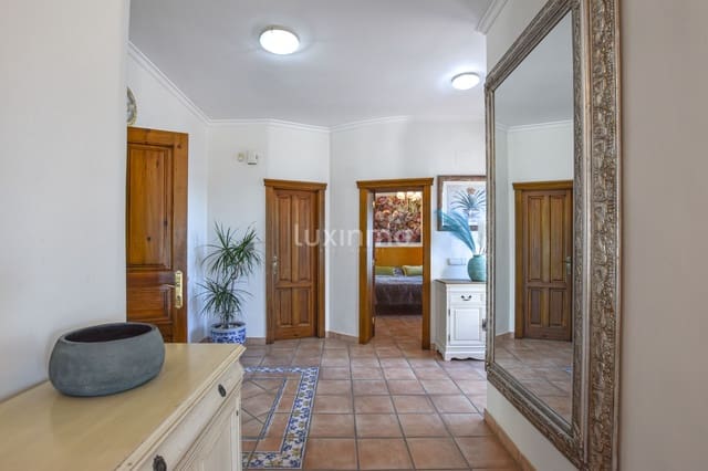 Villa/Maison de 4 chambres à louer à Altea avec piscine garage - 4 000 € (Ref: 9058263)
