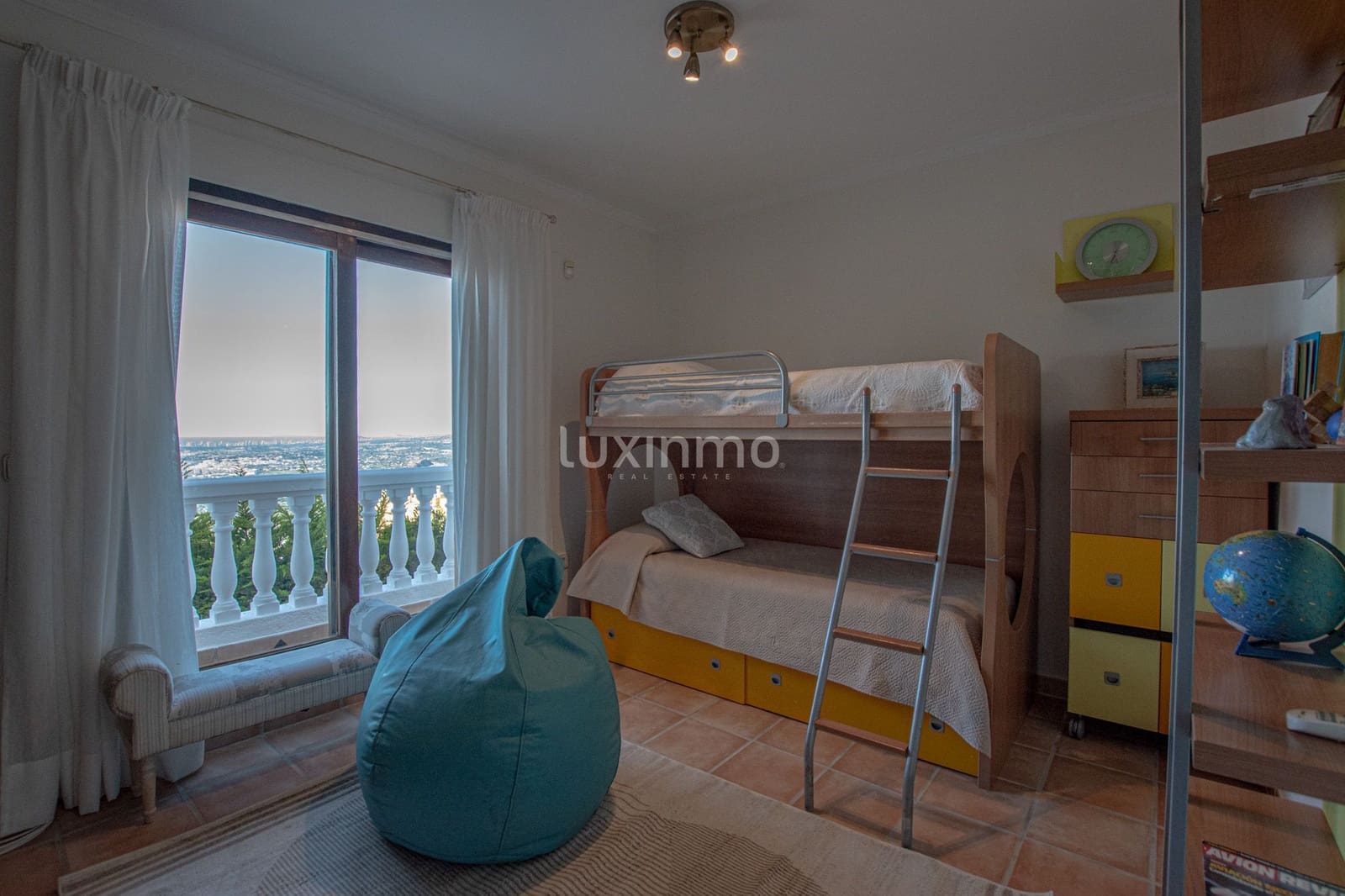 4 bedroom Villa for rent in Altea with pool garage - € 4,000 (Ref: 9058263)