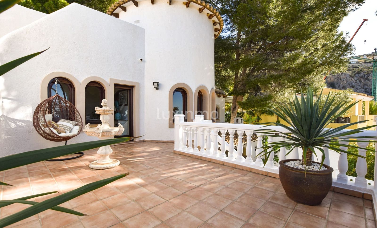 4 bedroom Villa for rent in Altea with pool garage - € 4,000 (Ref: 9058263)