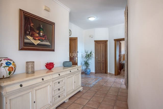 Villa/Maison de 4 chambres à louer à Altea avec piscine garage - 4 000 € (Ref: 9058263)