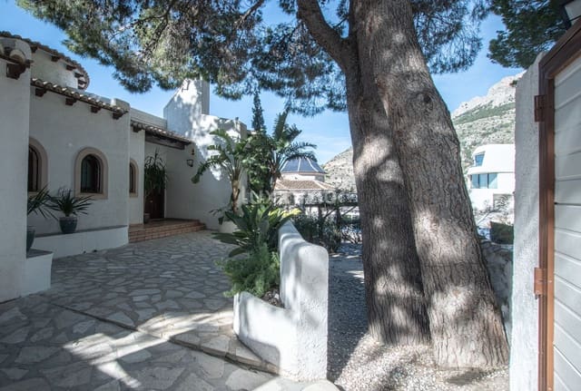 Villa/Maison de 4 chambres à louer à Altea avec piscine garage - 4 000 € (Ref: 9058263)