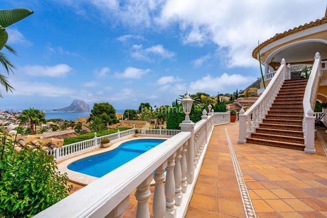 7 soverom Villa til salgs i Calpe / Calp med svømmebasseng garasje - € 1 150 000 (Ref: 9074569)