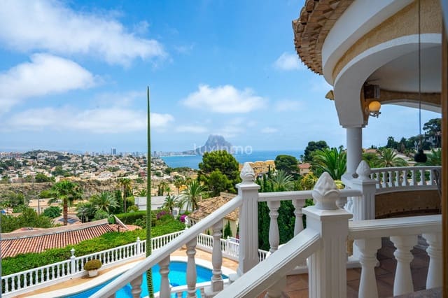 7 soverom Villa til salgs i Calpe / Calp med svømmebasseng garasje - € 1 150 000 (Ref: 9074569)