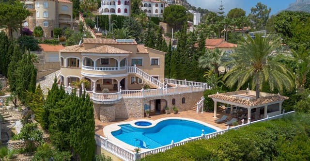 7 soverom Villa til salgs i Calpe / Calp med svømmebasseng garasje - € 1 150 000 (Ref: 9074569)