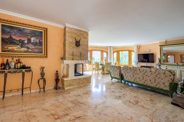 7 soverom Villa til salgs i Calpe / Calp med svømmebasseng garasje - € 1 150 000 (Ref: 9074569)