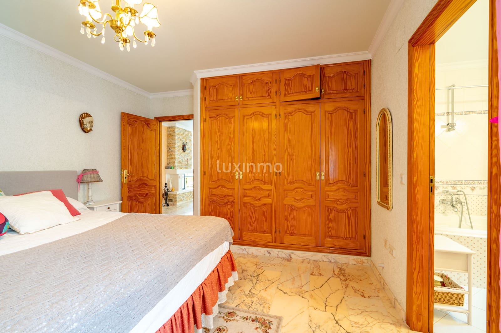 7 soverom Villa til salgs i Calpe / Calp med svømmebasseng garasje - € 1 150 000 (Ref: 9074569)