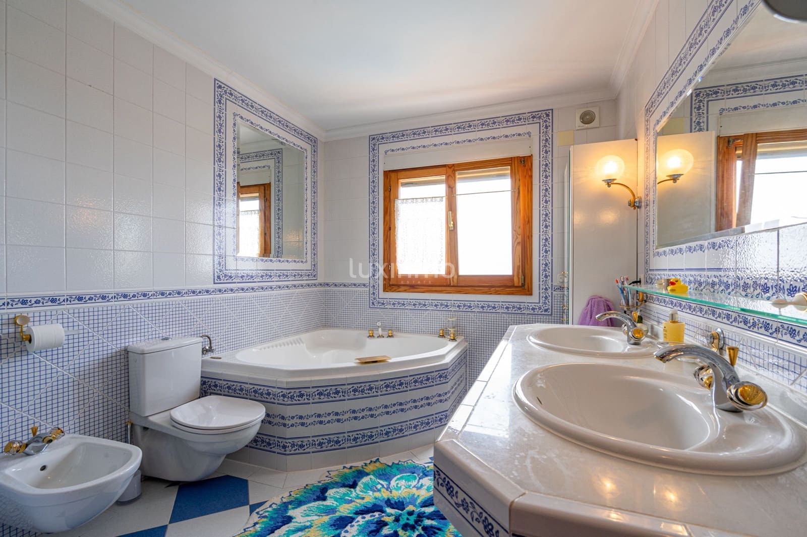 7 soverom Villa til salgs i Calpe / Calp med svømmebasseng garasje - € 1 150 000 (Ref: 9074569)