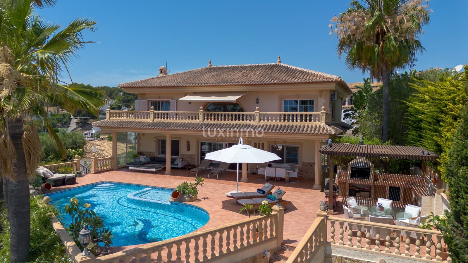 4 slaapkamer Villa te koop in Benissa met zwembad garage - € 1.590.000 (Ref: 9084811)