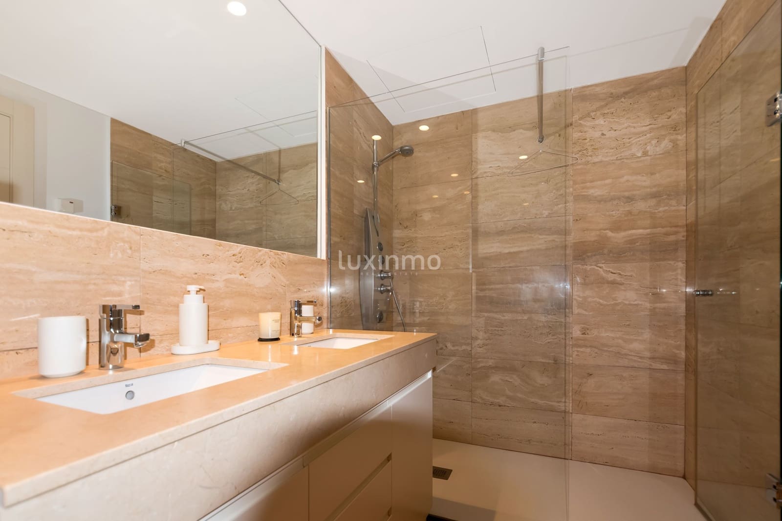 2 soveværelse Lejlighed til leje i Altea med garage - € 2.990 (Ref: 9086400)