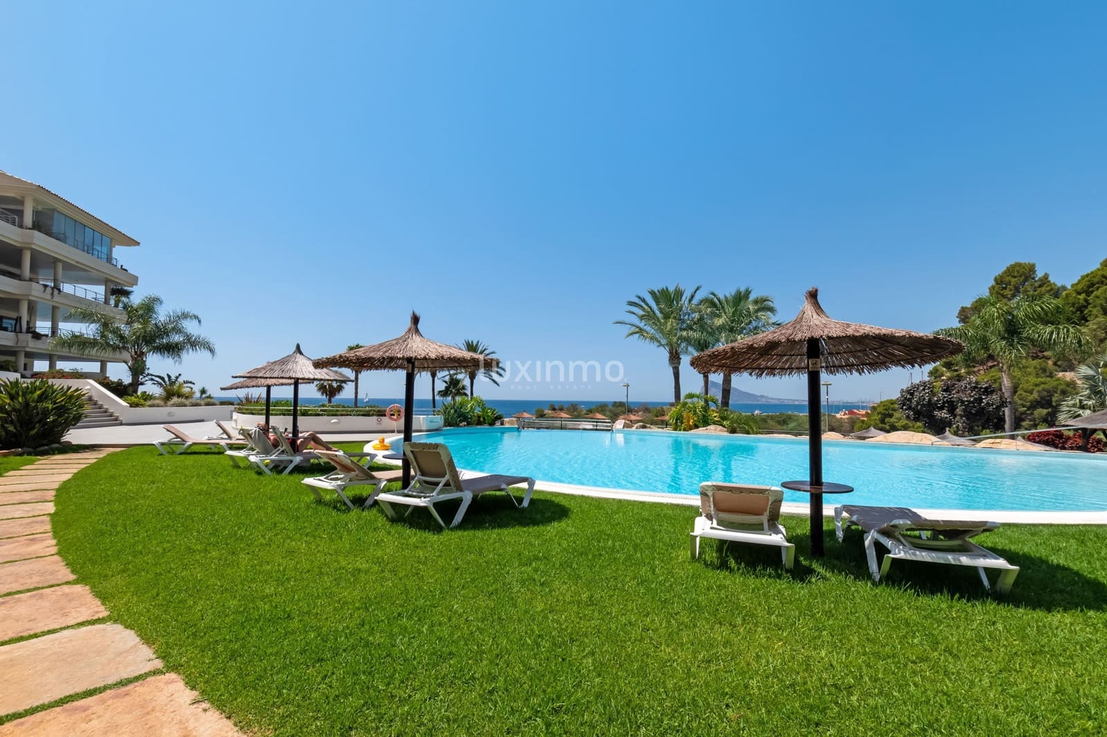 2 soveværelse Lejlighed til leje i Altea med garage - € 2.990 (Ref: 9086400)