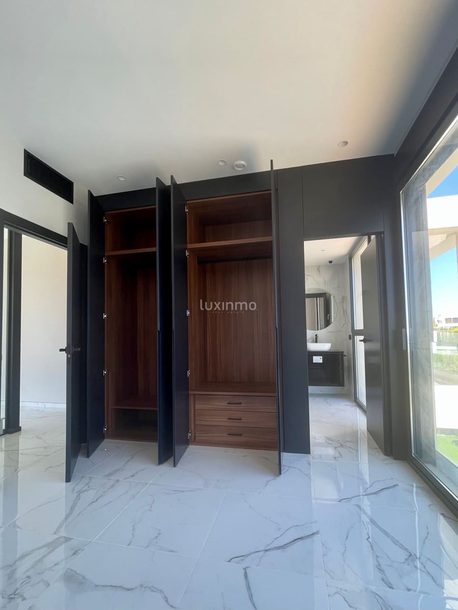 5 quarto Moradia para arrendar em Finestrat com piscina garagem - 7 300 € (Ref: 9094806)