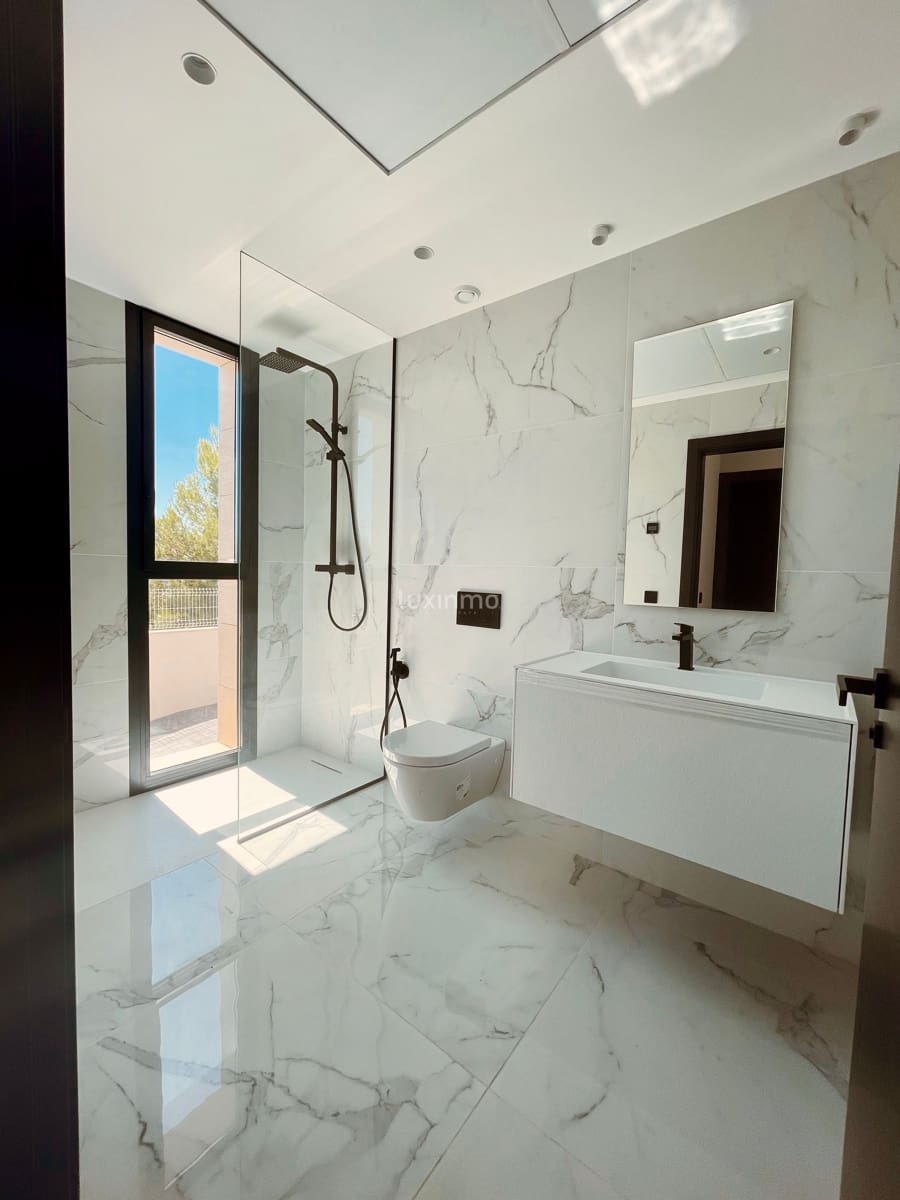 5 quarto Moradia para arrendar em Finestrat com piscina garagem - 7 300 € (Ref: 9094806)