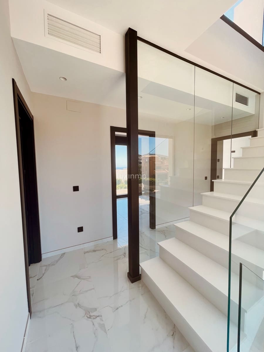 5 quarto Moradia para arrendar em Finestrat com piscina garagem - 7 300 € (Ref: 9094806)