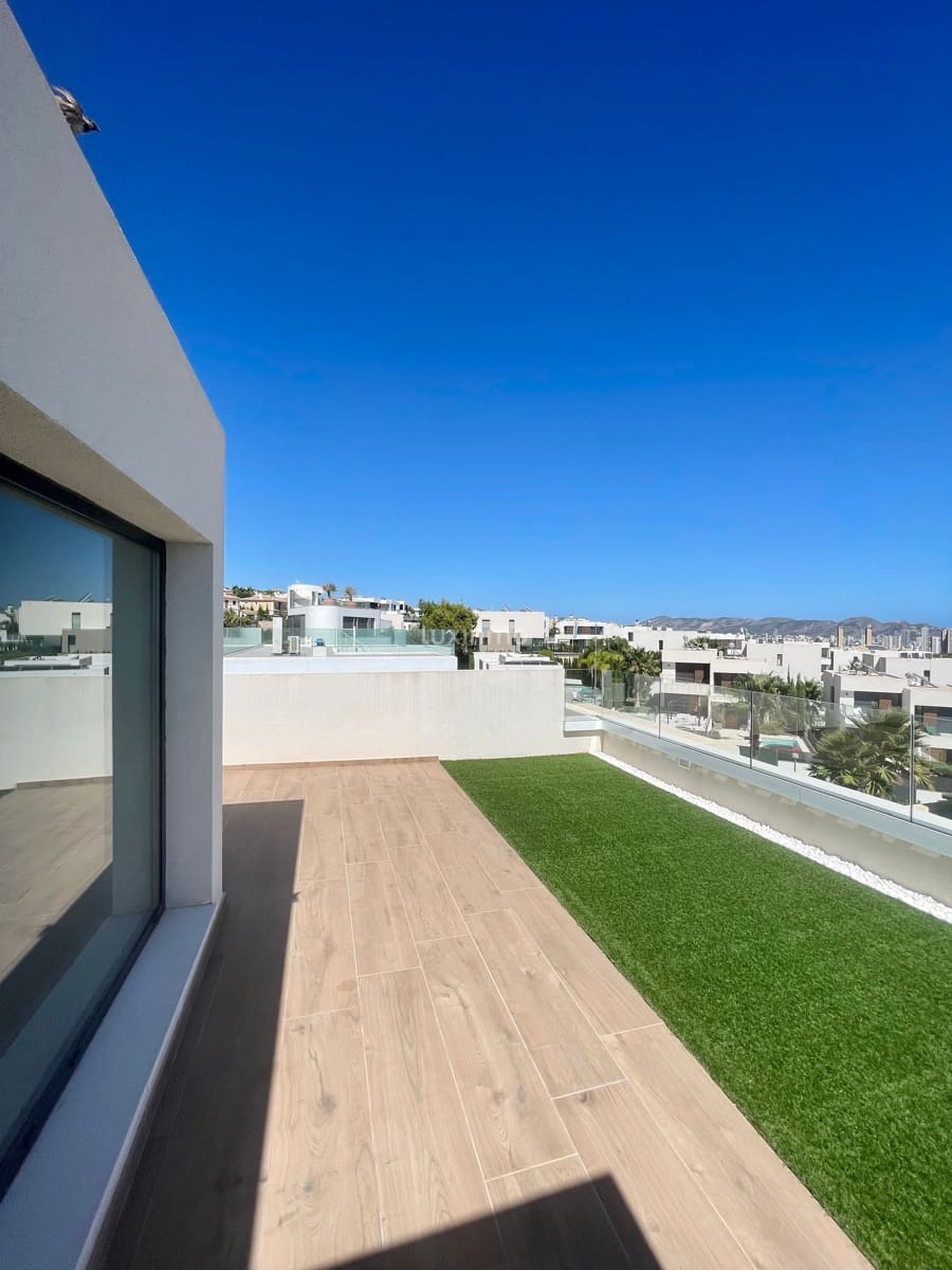 5 quarto Moradia para arrendar em Finestrat com piscina garagem - 7 300 € (Ref: 9094806)