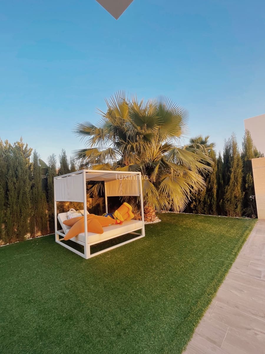 5 quarto Moradia para arrendar em Finestrat com piscina garagem - 7 300 € (Ref: 9094806)