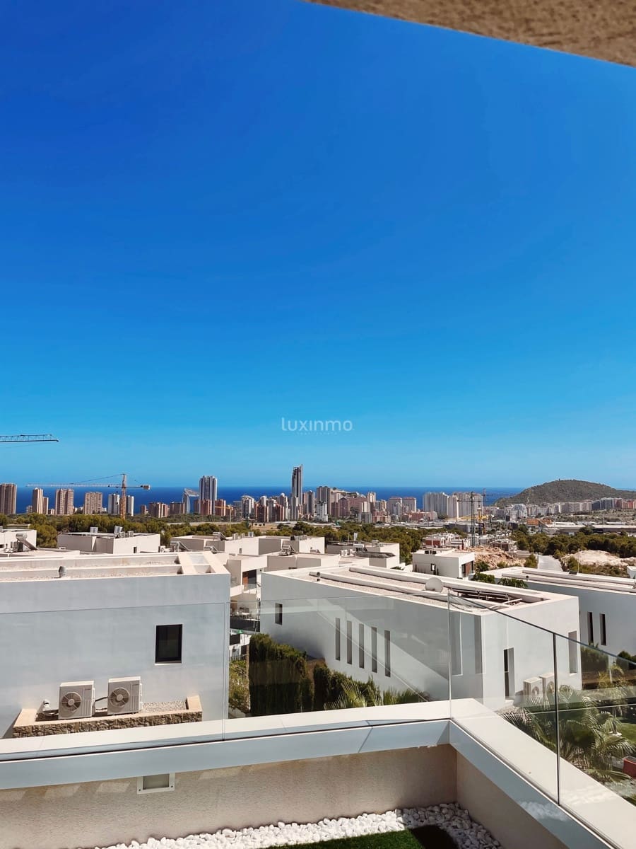 5 quarto Moradia para arrendar em Finestrat com piscina garagem - 7 300 € (Ref: 9094806)