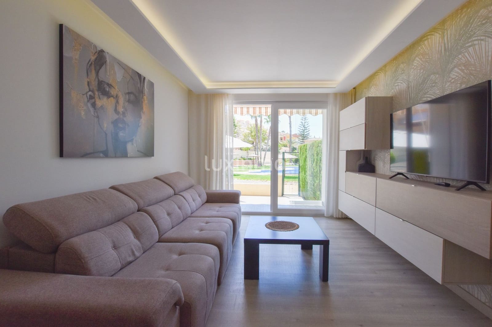 2 soveværelse Lejlighed til leje i Calpe / Calp med swimmingpool garage - € 1.350 (Ref: 9104065)