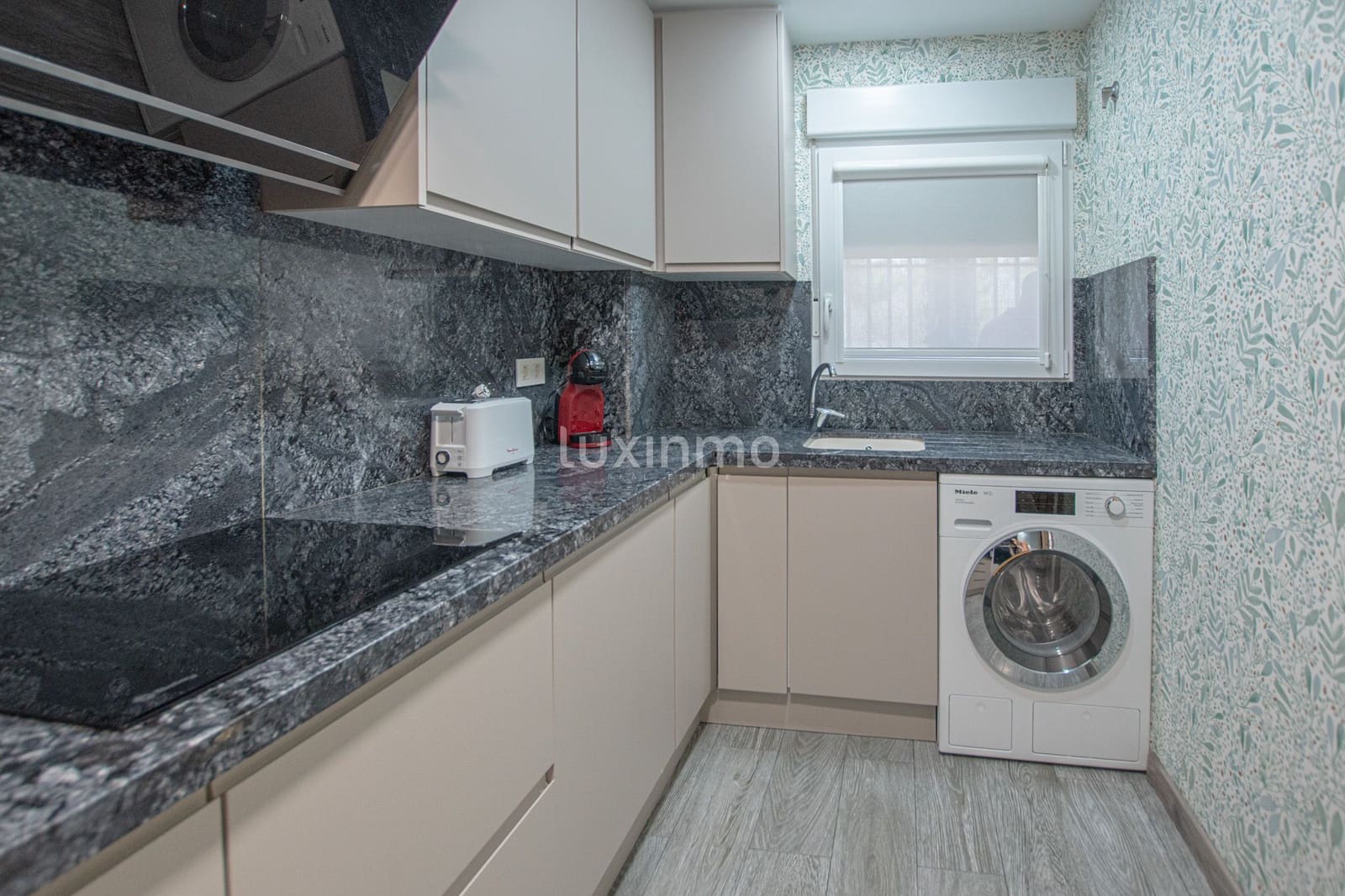 2 soveværelse Lejlighed til leje i Calpe / Calp med swimmingpool garage - € 1.350 (Ref: 9104065)