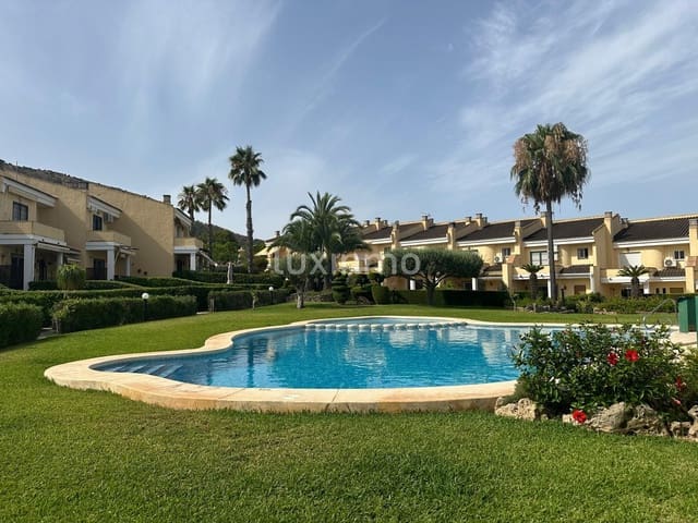 3 quarto Moradia para arrendar em Alfaz del Pi / L'Alfàs del Pi com garagem - 2 500 € (Ref: 9114859)