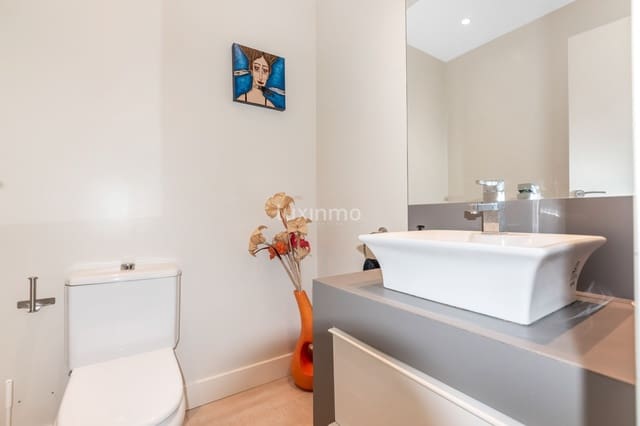 3 soveværelse Villa til leje i Alfaz del Pi / L'Alfàs del Pi med garage - € 2.350 (Ref: 9114859)