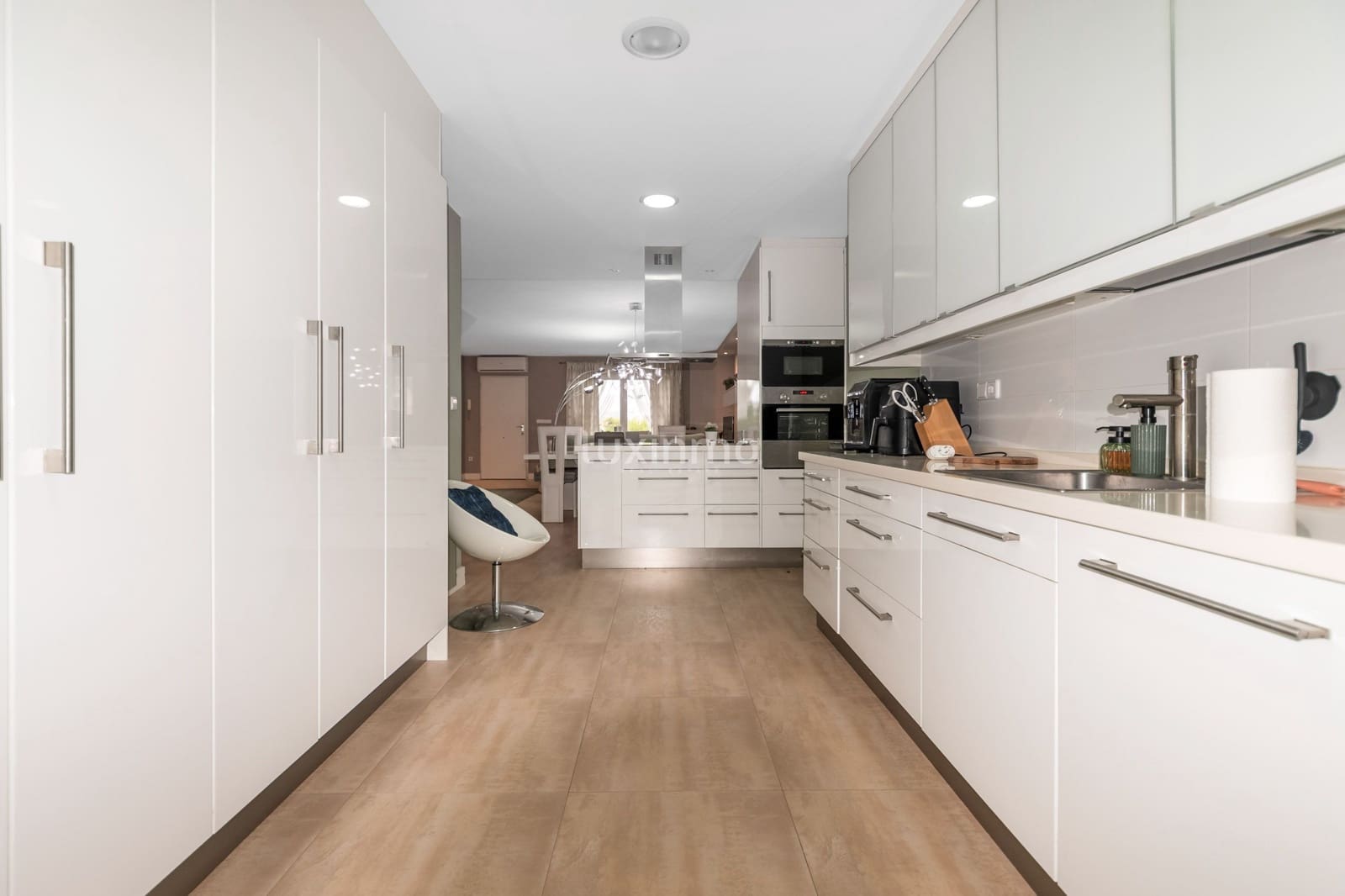 3 soveværelse Villa til leje i Alfaz del Pi / L'Alfas del Pi med garage - € 2.350 (Ref: 9114859)