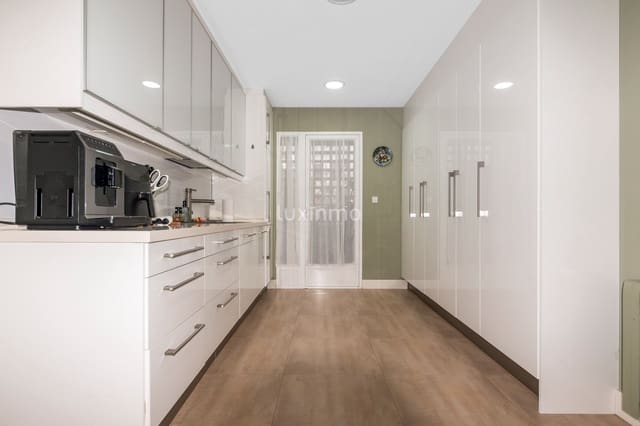 3 soveværelse Villa til leje i Alfaz del Pi / L'Alfàs del Pi med garage - € 2.350 (Ref: 9114859)