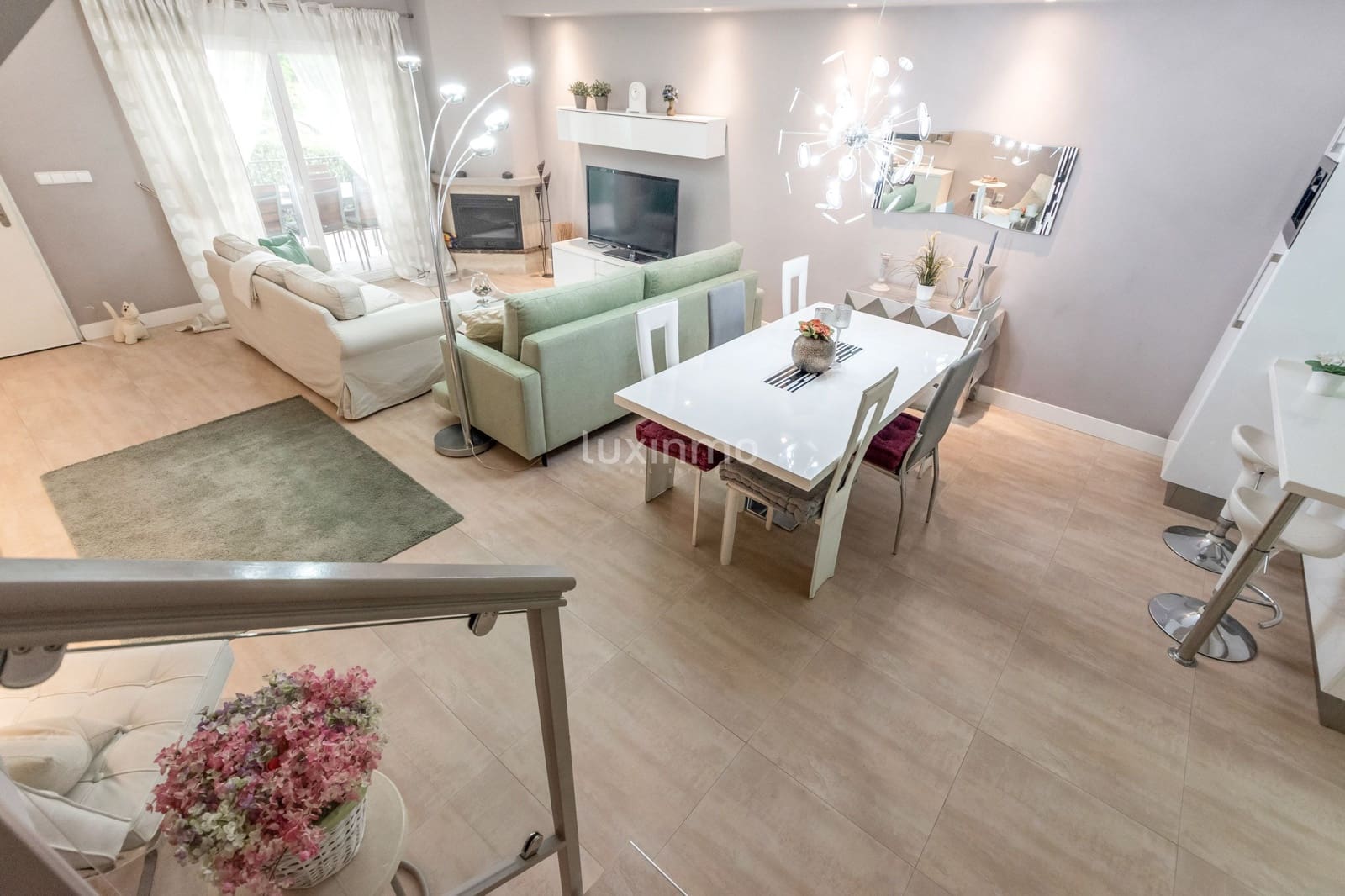 3 soveværelse Villa til leje i Alfaz del Pi / L'Alfas del Pi med garage - € 2.350 (Ref: 9114859)