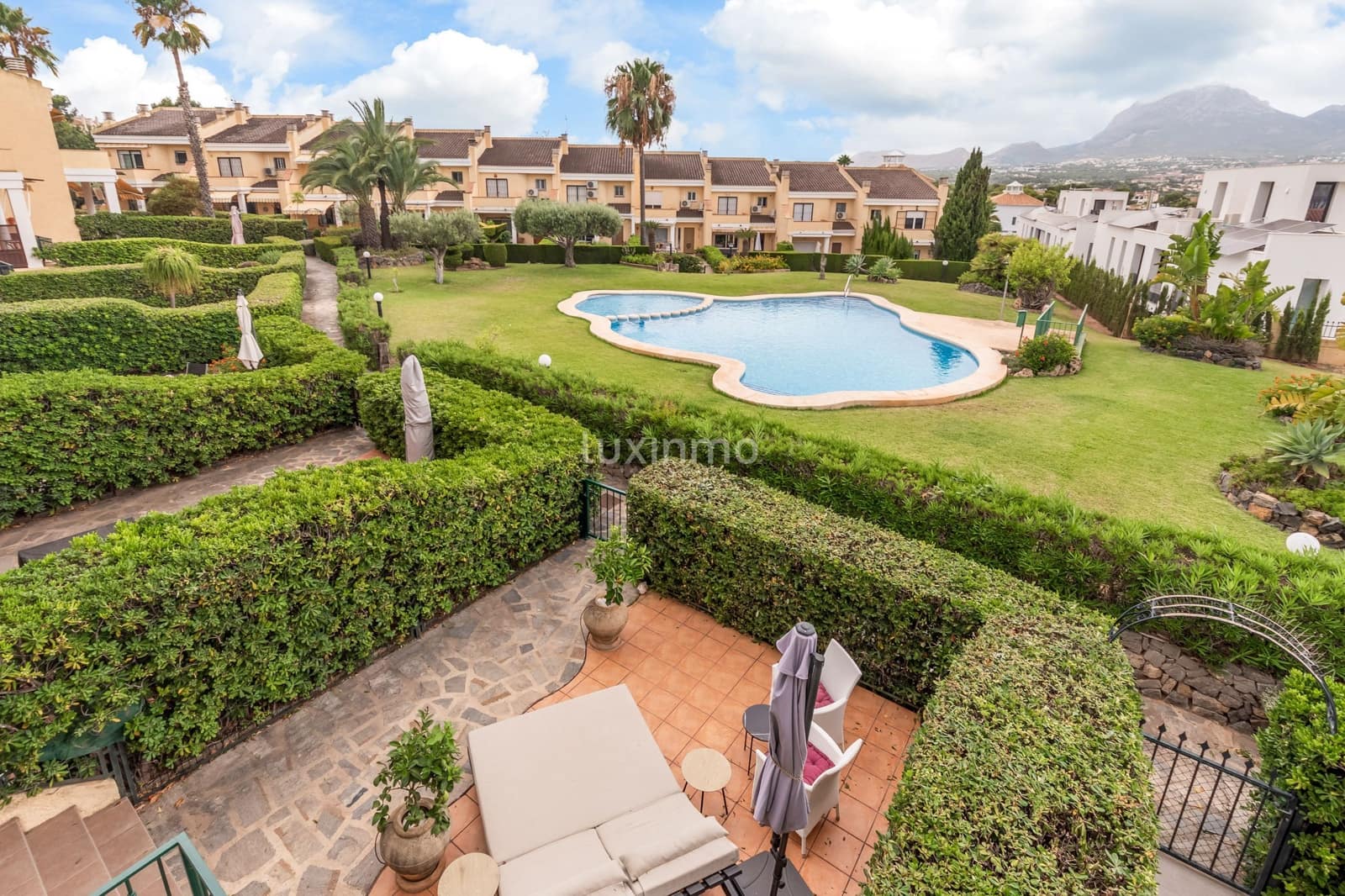 3 soveværelse Villa til leje i Alfaz del Pi / L'Alfas del Pi med garage - € 2.350 (Ref: 9114859)