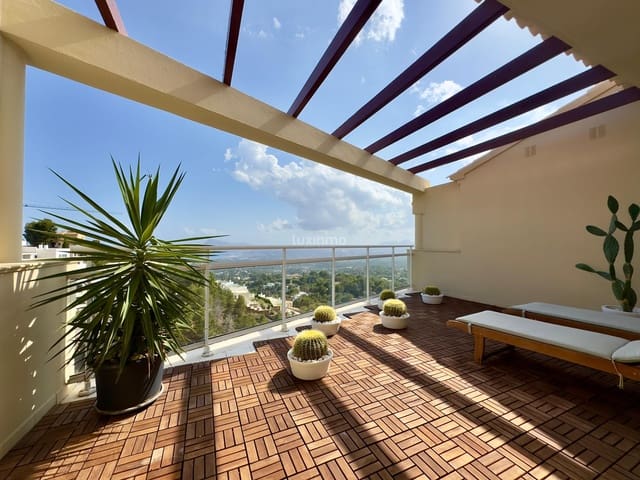 5 bedroom Terraced Villa for rent in Altea with pool - € 2,500 (Ref: 9118060)