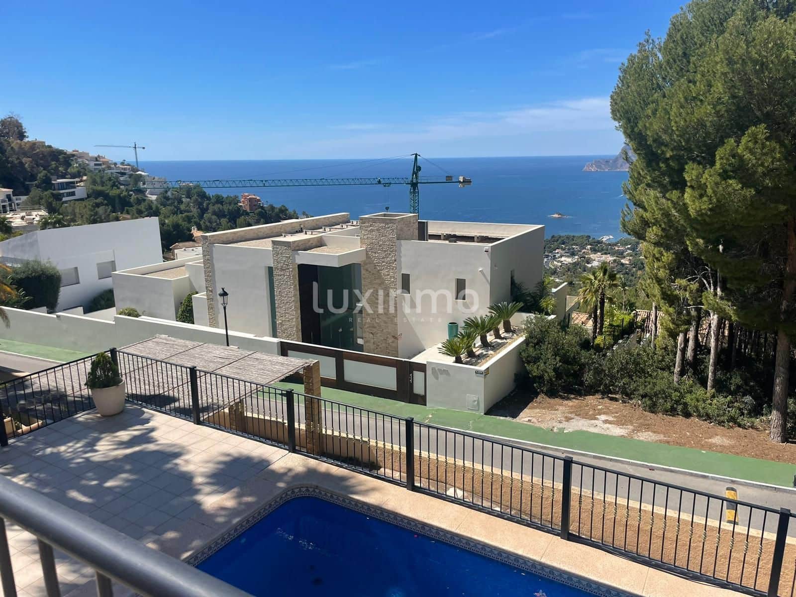 3 bedroom Villa for sale in Altea with pool garage - € 1,500,000 (Ref: 9126409)