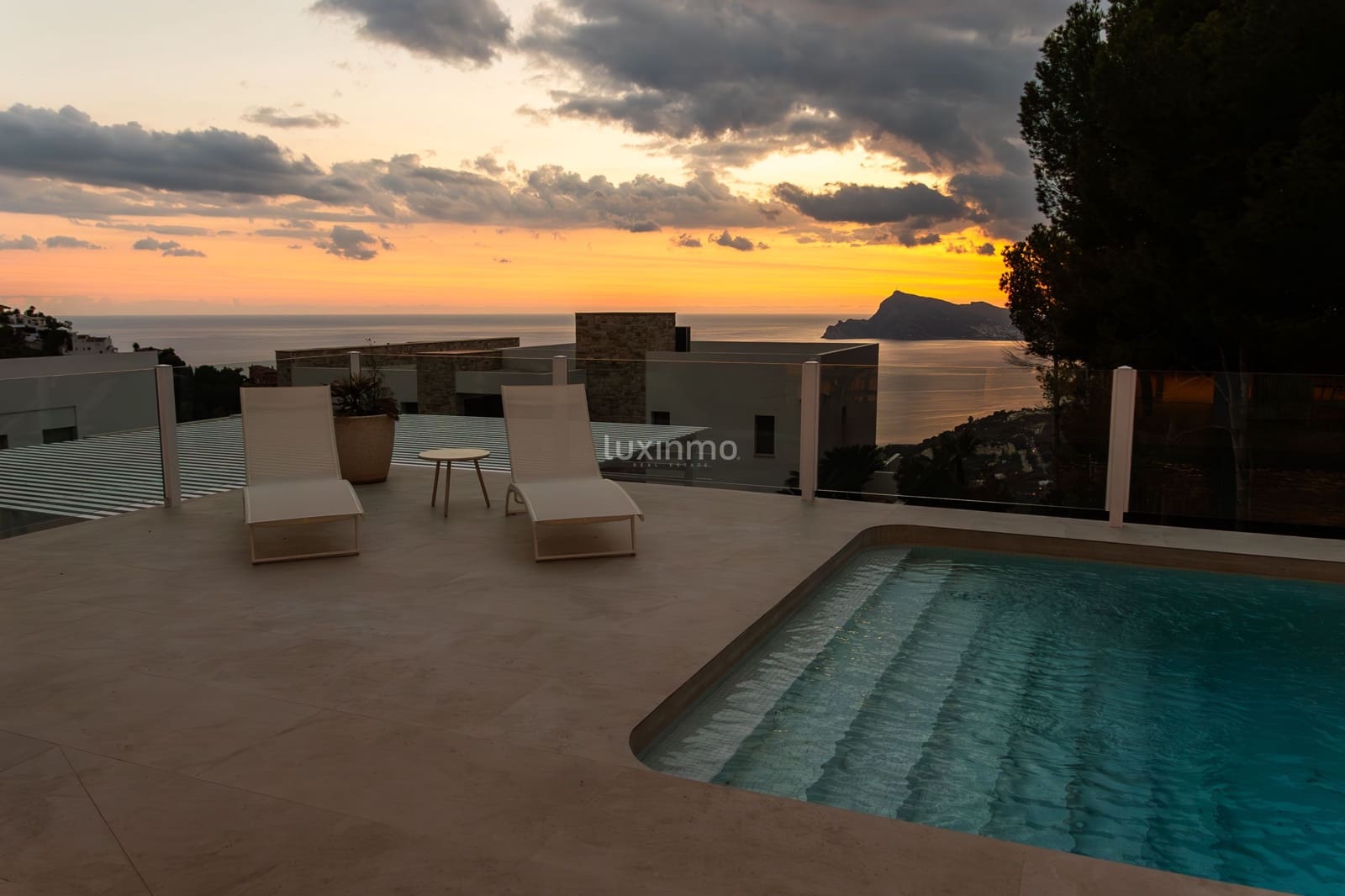 3 makuuhuone Huvila myytävänä paikassa Altea mukana uima-altaan 
autotalli - 1 500 000 € (Ref: 9126409)