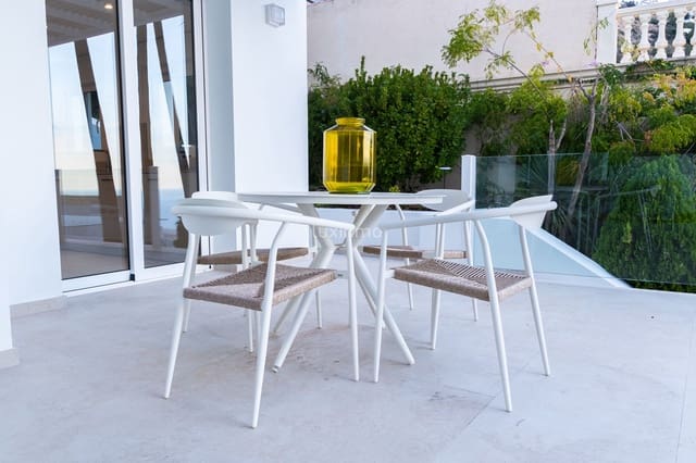 3 makuuhuone Huvila myytävänä paikassa Altea mukana uima-altaan 
autotalli - 1 500 000 € (Ref: 9126409)