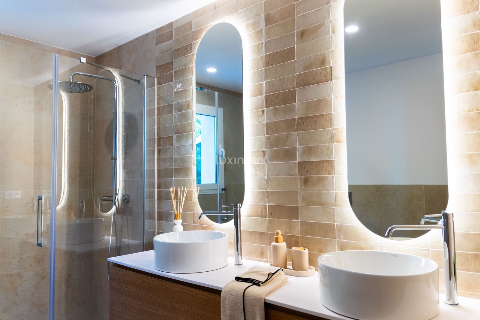 3 makuuhuone Huvila myytävänä paikassa Altea mukana uima-altaan 
autotalli - 1 500 000 € (Ref: 9126409)