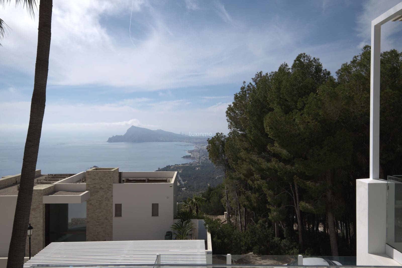 3 bedroom Villa for sale in Altea with pool garage - € 1,500,000 (Ref: 9126409)