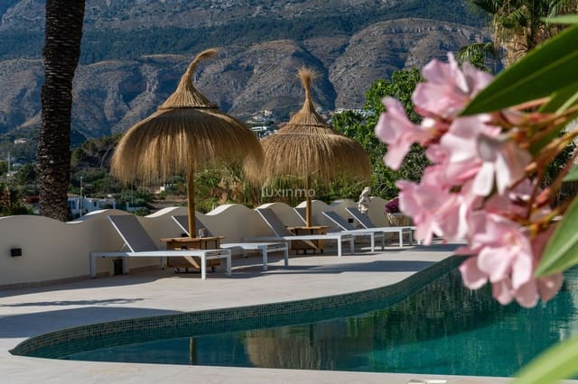 10 soveværelse Villa til leje i Altea med swimmingpool garage - € 8.500 (Ref: 9127337)