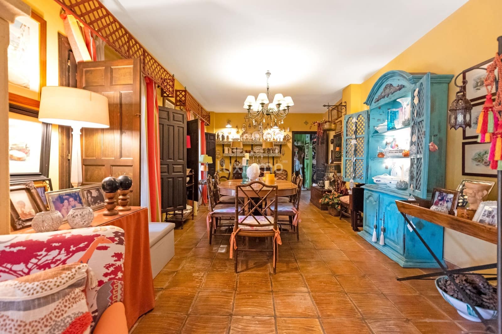 6 soveværelse Villa til salg i Alicante by med swimmingpool garage - € 1.350.000 (Ref: 9131517)