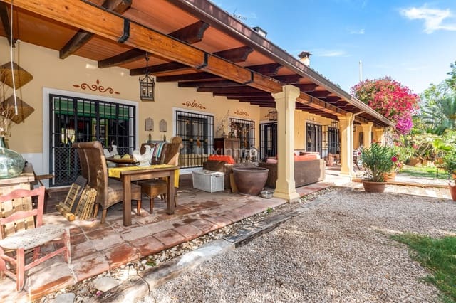 6 slaapkamer Villa te koop in Alicante stad met zwembad garage - € 1.350.000 (Ref: 9131517)